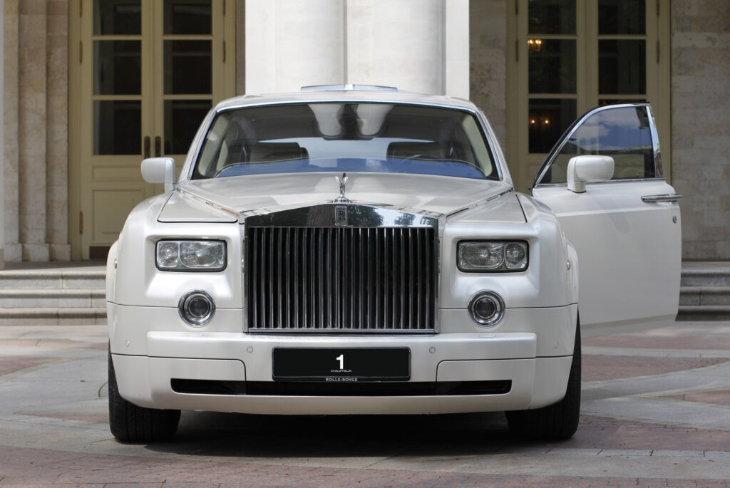 Rolls-Royce Phantom Chauffeur Limousine