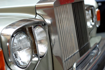 Rolls-Royce Silver Shadow grill & headlights